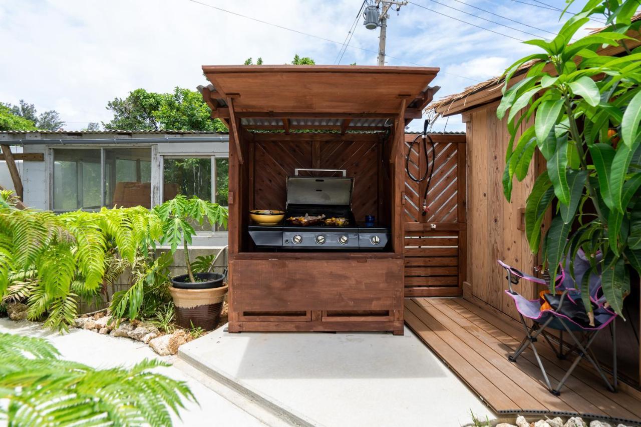Island Breeze - Round House With Bbq - Wooden Hot Tub - Beach Onna Exterior foto